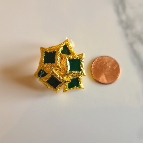 Vintage Layered Enamel Green Square Earrings - Picture 5 of 5